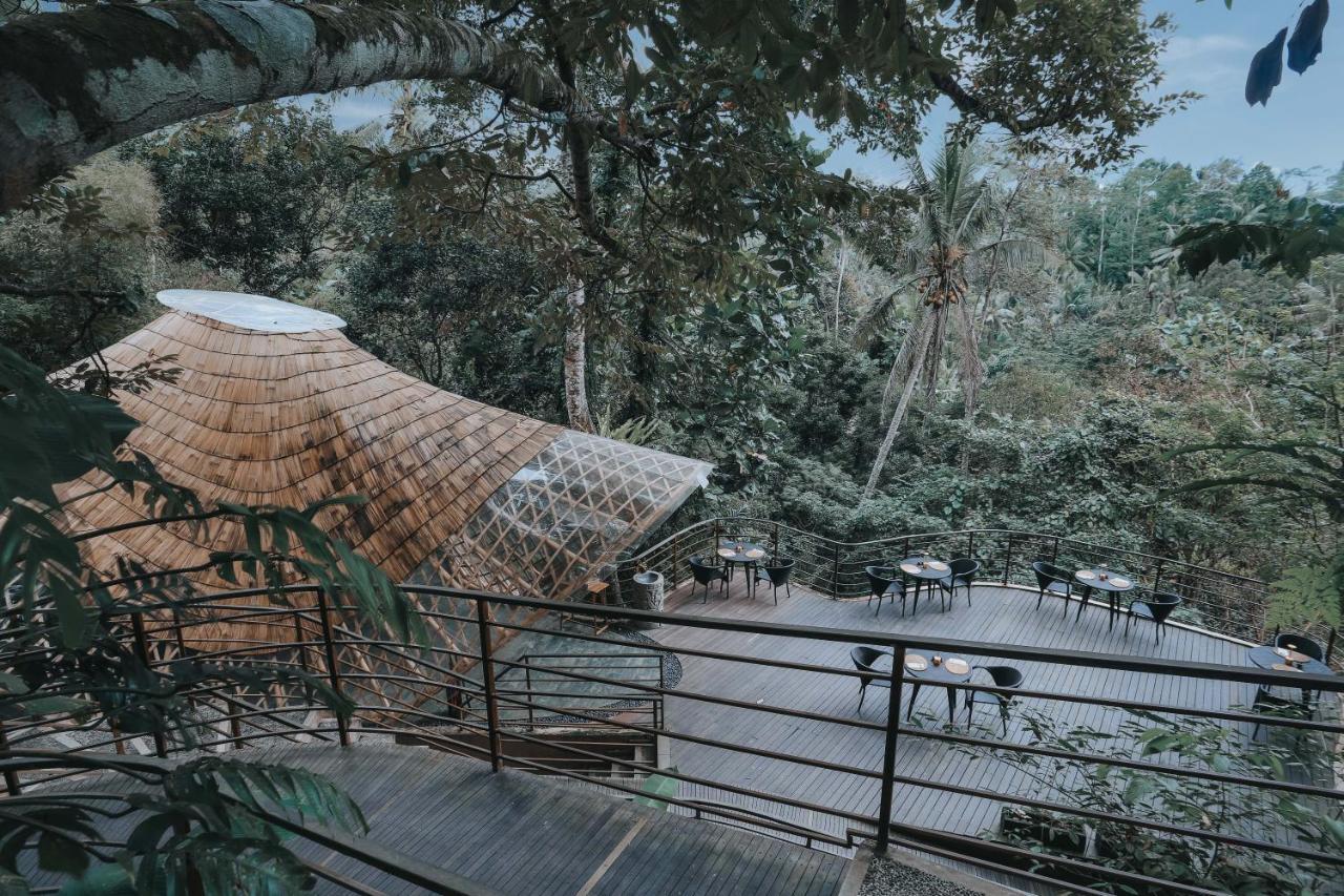 The Sebali Resort Ubud Zewnętrze zdjęcie The restaurant at the top of the hill